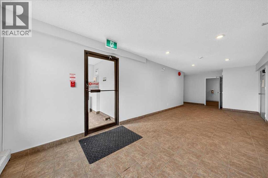 Apartment for Sale in 203, 1712 38 Street SE|Calgary, Alberta T2A1H1 3