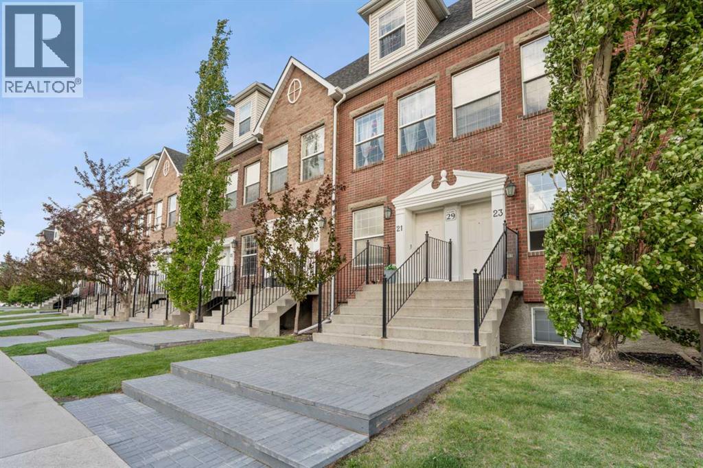 Row / Townhouse for Sale in 21, 29 Springborough Boulevard SW|Calgary, Alberta T2H5V7