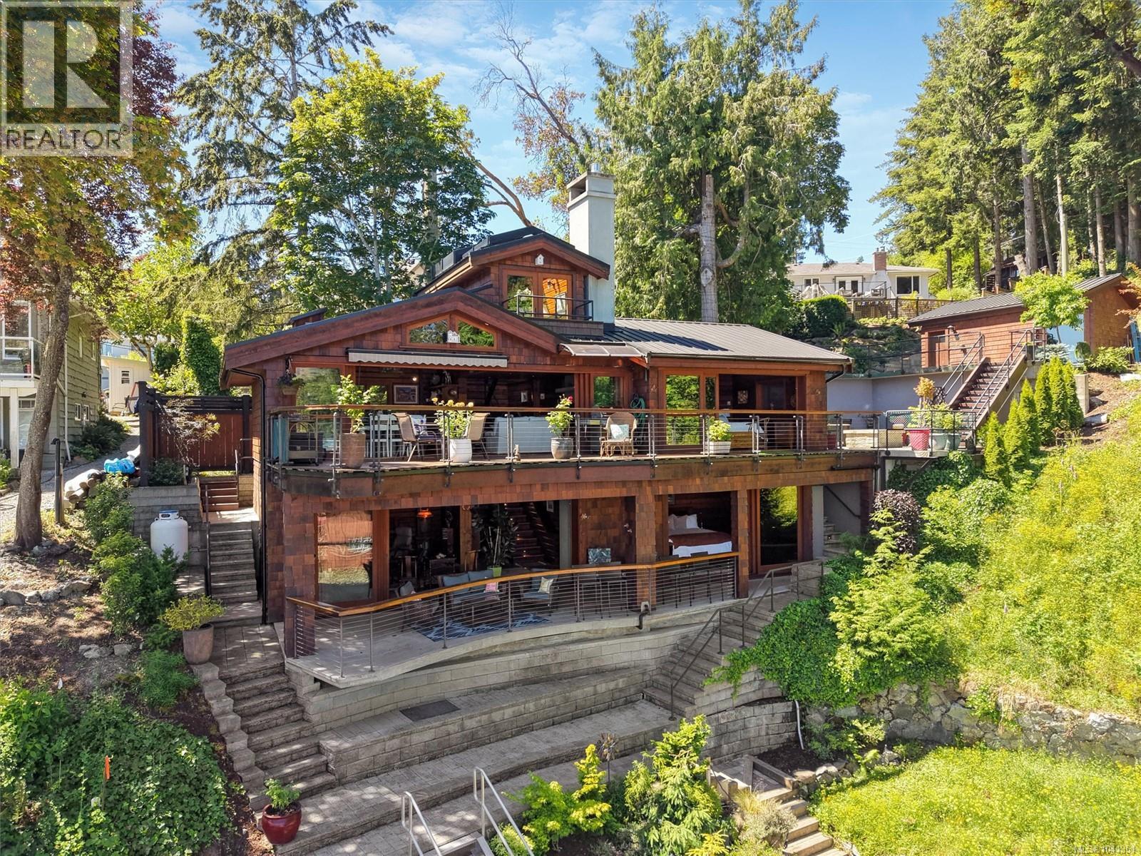 10968 Madrona Dr
