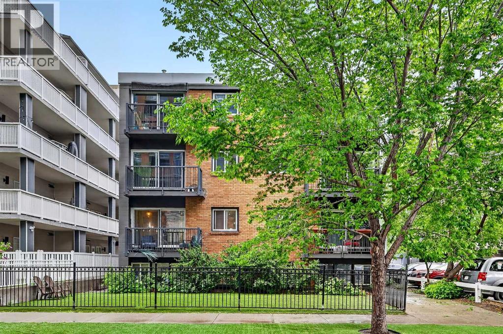 Apartment for Sale in 304, 812 15 Avenue SW|Calgary, Alberta T2R0S1