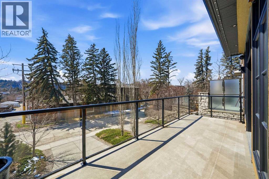 House for Sale in 3610 8 Avenue NW|Calgary, Alberta T2N1C9 3
