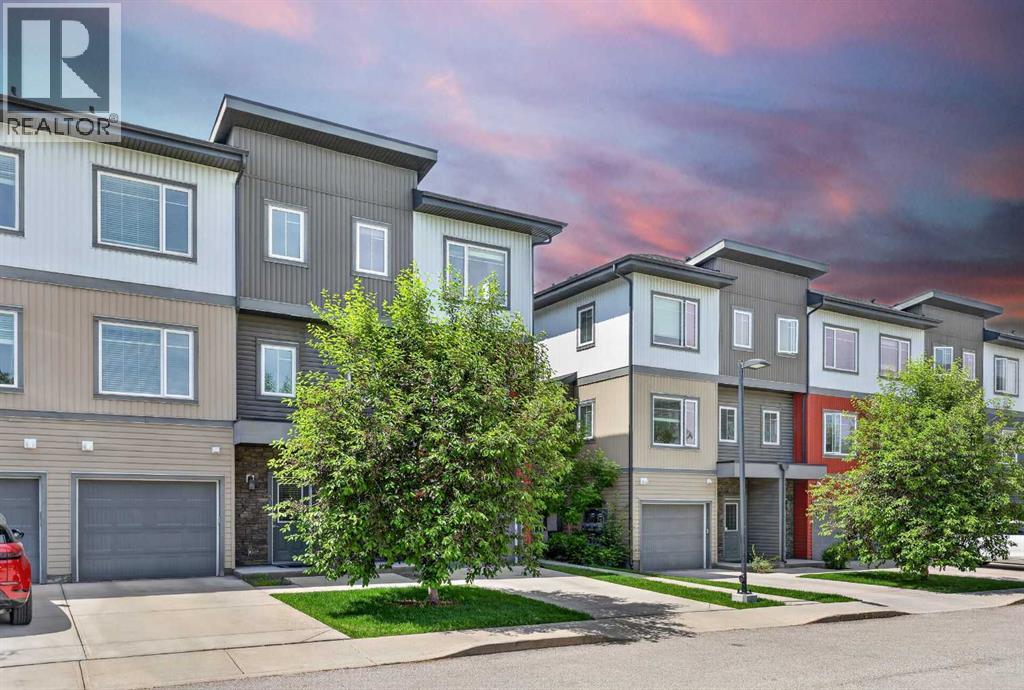 Row / Townhouse for Sale in 3101, 5305 32 Avenue SW|Calgary, Alberta T3E8A2 3