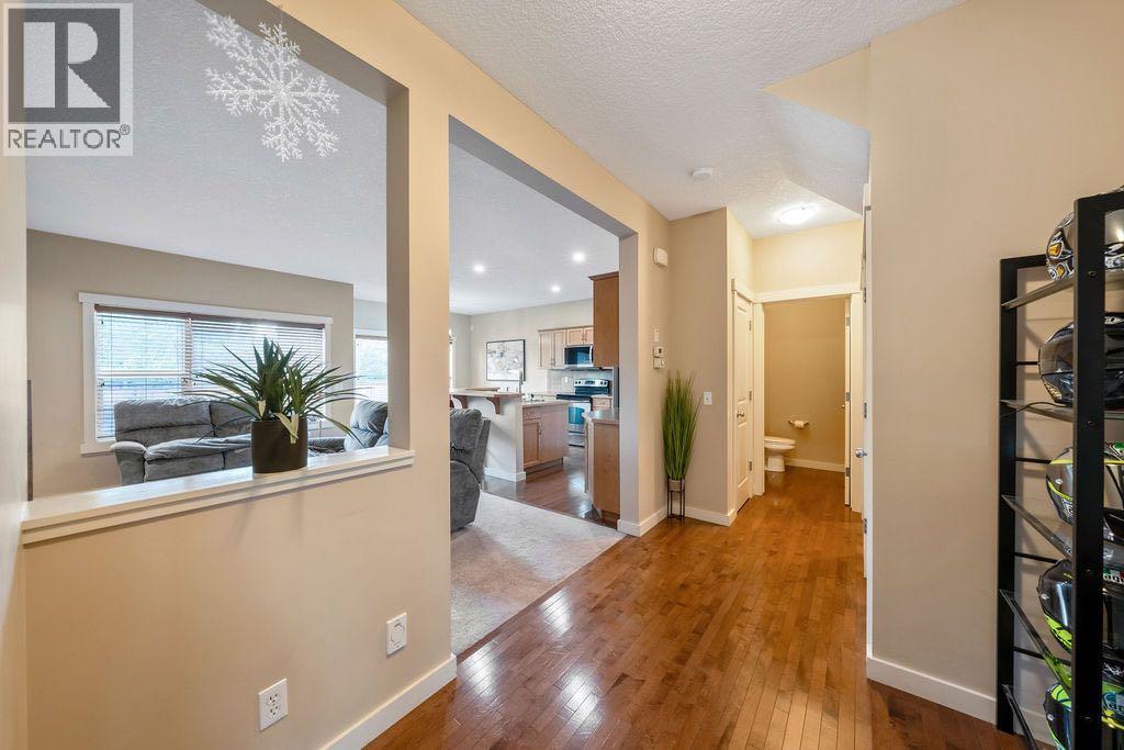 House for Sale in 1625 Copperfield Boulevard SE|Calgary, Alberta T2Z0L2 3