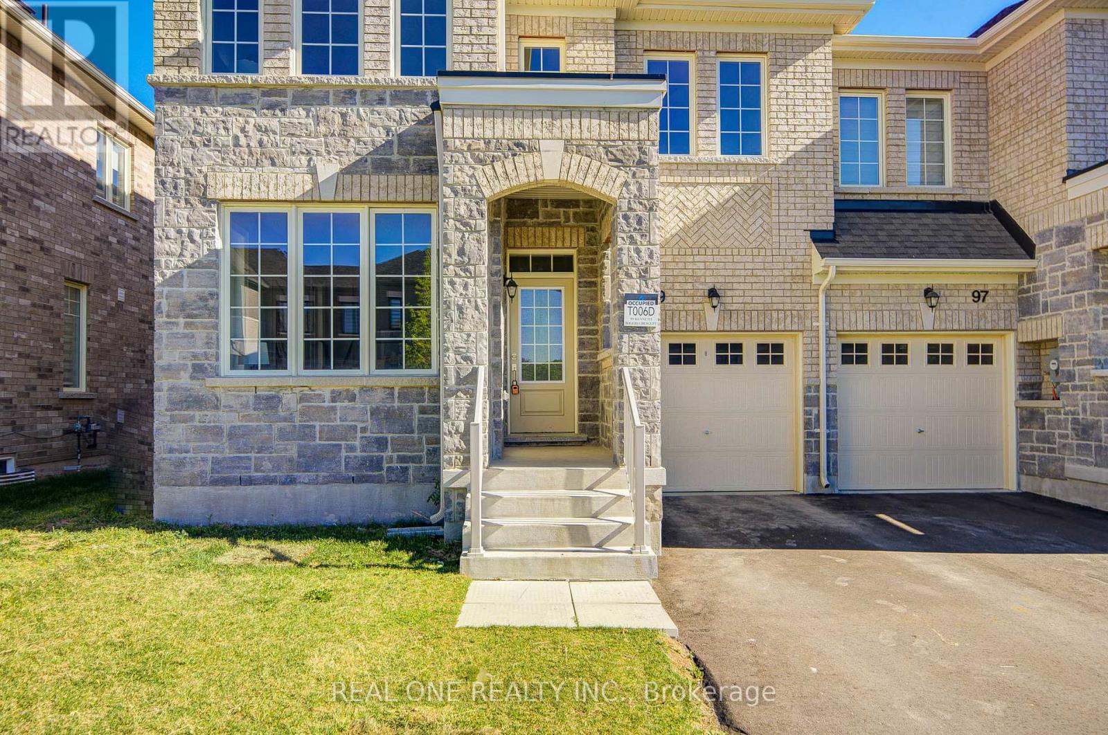 99 KENNETH ROGERS CRESCENT