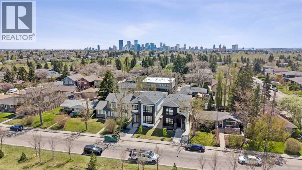 House for Sale in 1025 32 Avenue NW|Calgary, Alberta T2K0B2 2