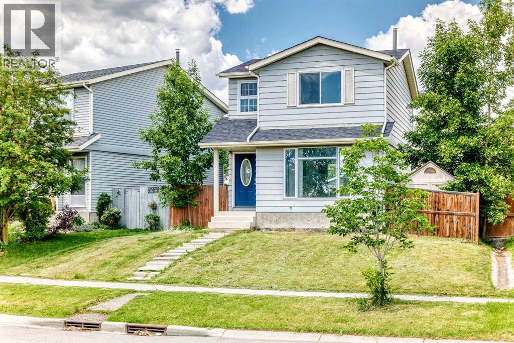 House for Sale in 171 Erin Woods Drive SE|Calgary, Alberta T2B2V7 3