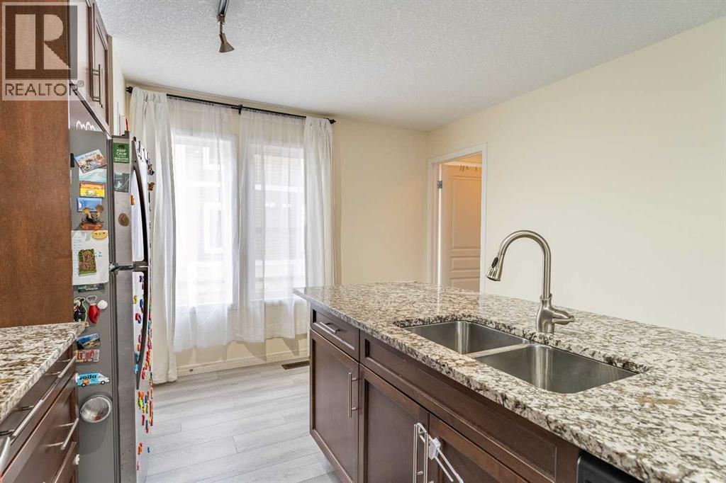 Row / Townhouse for Sale in 37 Auburn Bay Link SE|Calgary, Alberta T3M0Y5 5