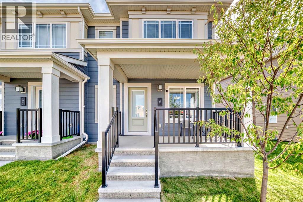 Row / Townhouse for Sale in 181 Yorkville Boulevard SW|Calgary, Alberta T2X0R4 2