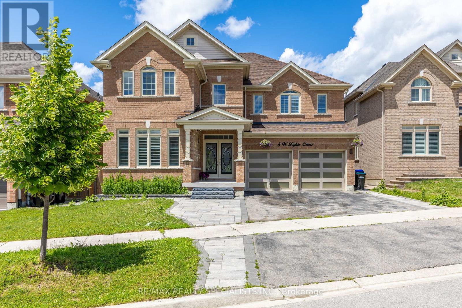 8 W. DYKIE COURT