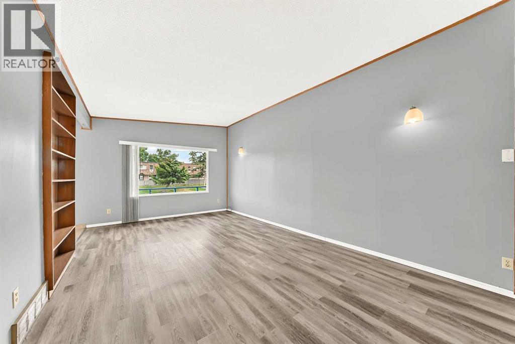 Duplex for Sale in 6329 Centre Street NW|Calgary, Alberta T2K0V3 2