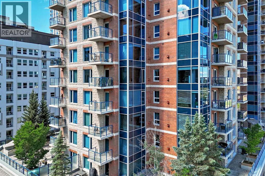 Apartment for Sale in 1005, 910 5 Avenue SW|Calgary, Alberta T2P0C3 2