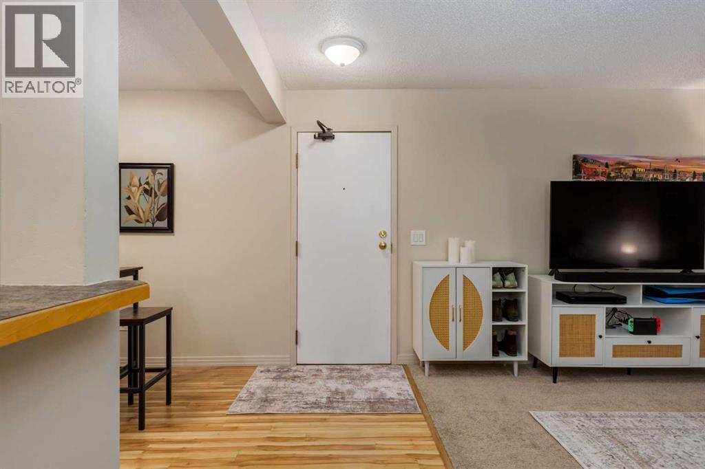 Apartment for Sale in 3209, 13045 6 Street SW|Calgary, Alberta T2W5H1 2