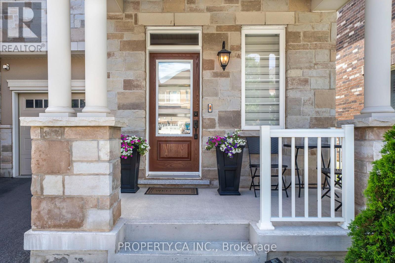 Row / Townhouse for Sale in 134 KAITTING TRAIL|Oakville (GO Glenorchy), Ontario L6M5K8 3