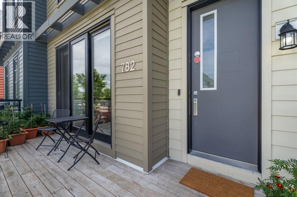Duplex for Sale in 782 Walden Drive SE|Calgary, Alberta T2X2J3 4