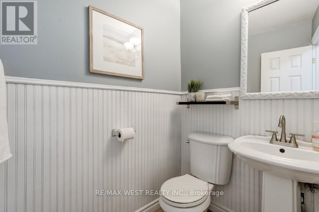 Row / Townhouse for Sale in 41 - 6240 MONTEVIDEO ROAD|Mississauga (Meadowvale), Ontario L5N2N7 3