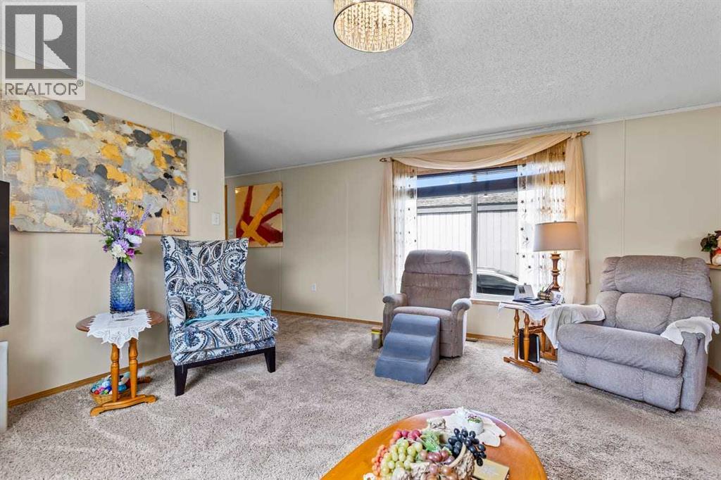 Mobile Home for Sale in 430, 1101 84 Street NE|Calgary, Alberta T2A7X2 4