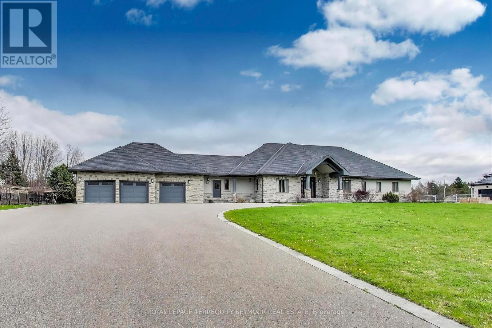 67 GRAYFIELD DRIVE