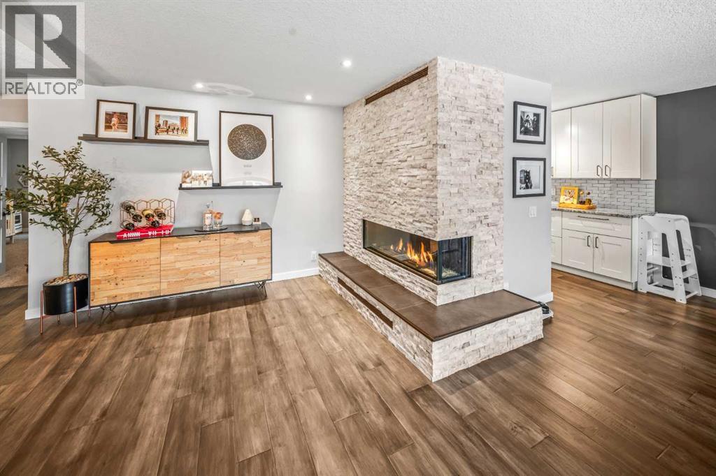 Row / Townhouse for Sale in 4, 1205 Cameron Avenue SW|Calgary, Alberta T2T0K8 3