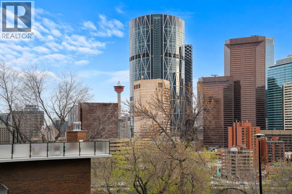 Apartment for Sale in 204, 316 1 Avenue NE|Calgary, Alberta T2E0B2
