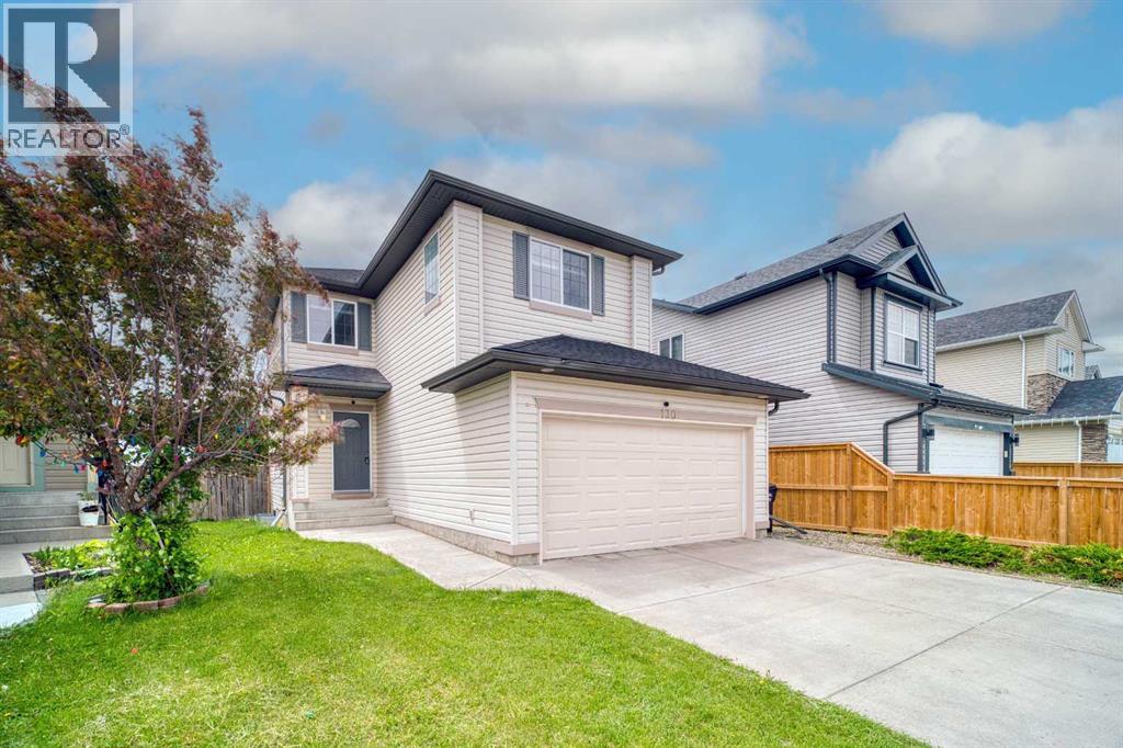 House for Sale in 130 Somerglen Way SW|Calgary, Alberta T2Y4B2