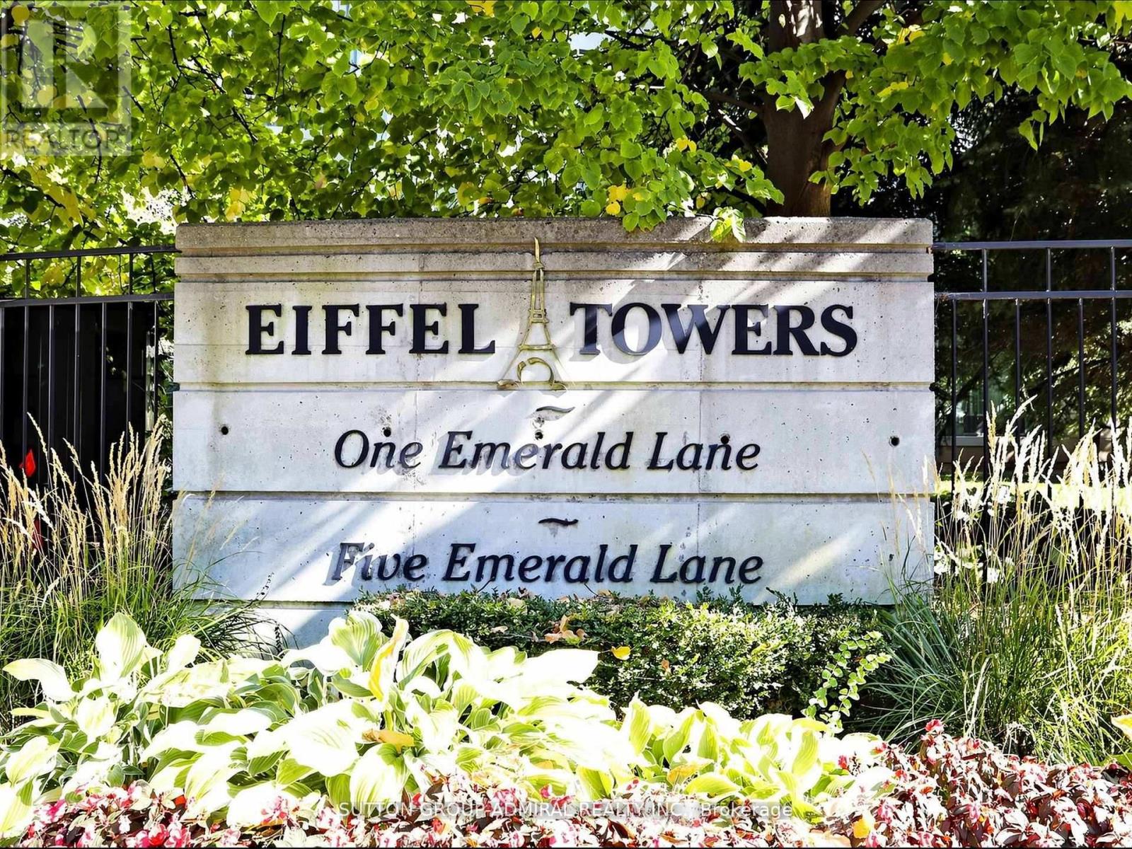 704 - 1 EMERALD LANE