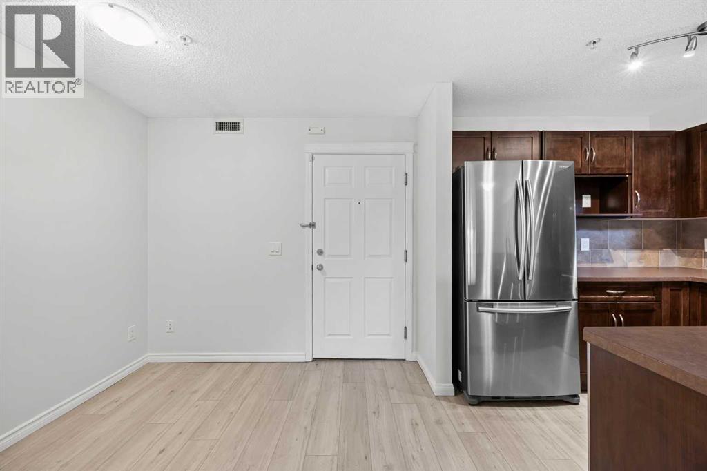 Apartment for Sale in 4113, 115 Prestwick Villas SE|Calgary, Alberta T2Z0N1 3