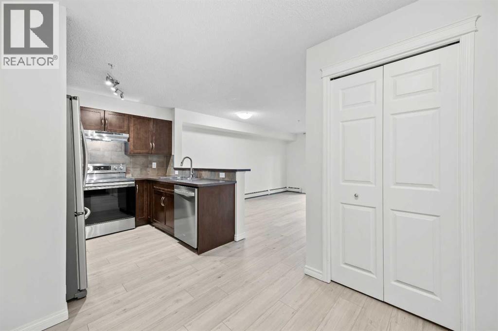 Apartment for Sale in 4113, 115 Prestwick Villas SE|Calgary, Alberta T2Z0N1 5
