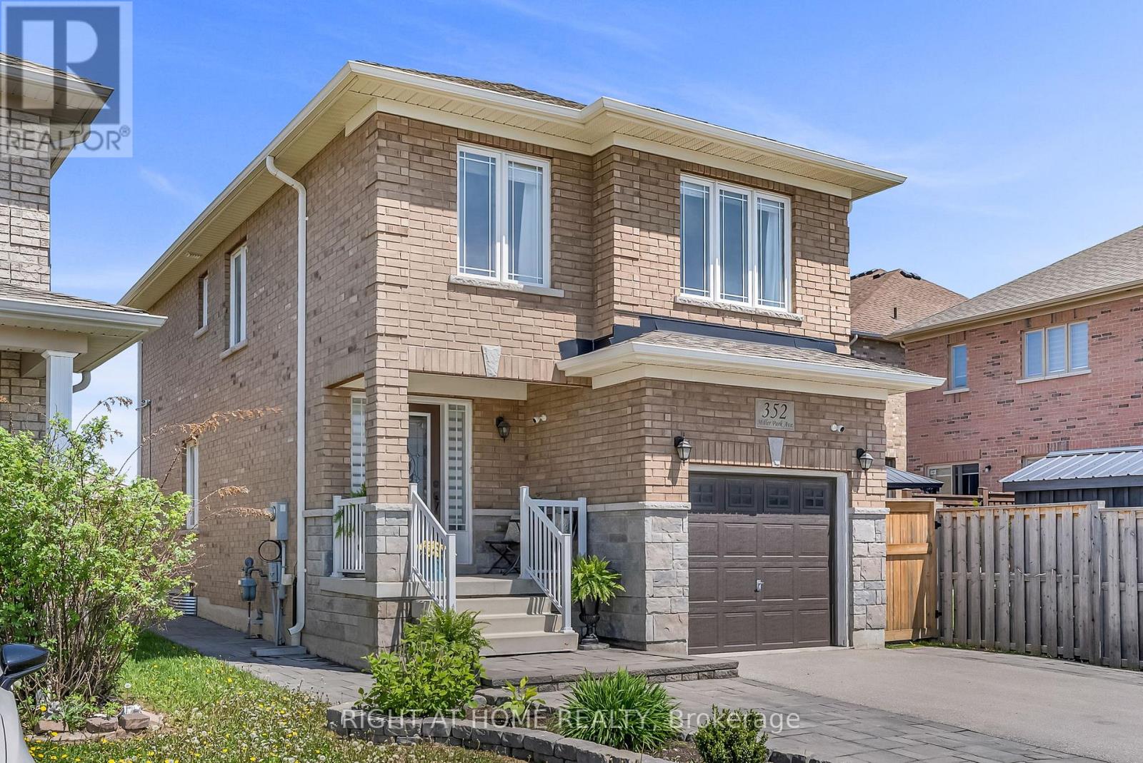 352 MILLER PARK AVENUE