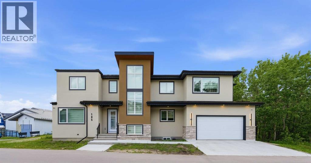 House for Sale in 105 Rockhaven Green NW|Calgary, Alberta T3G0C5 2
