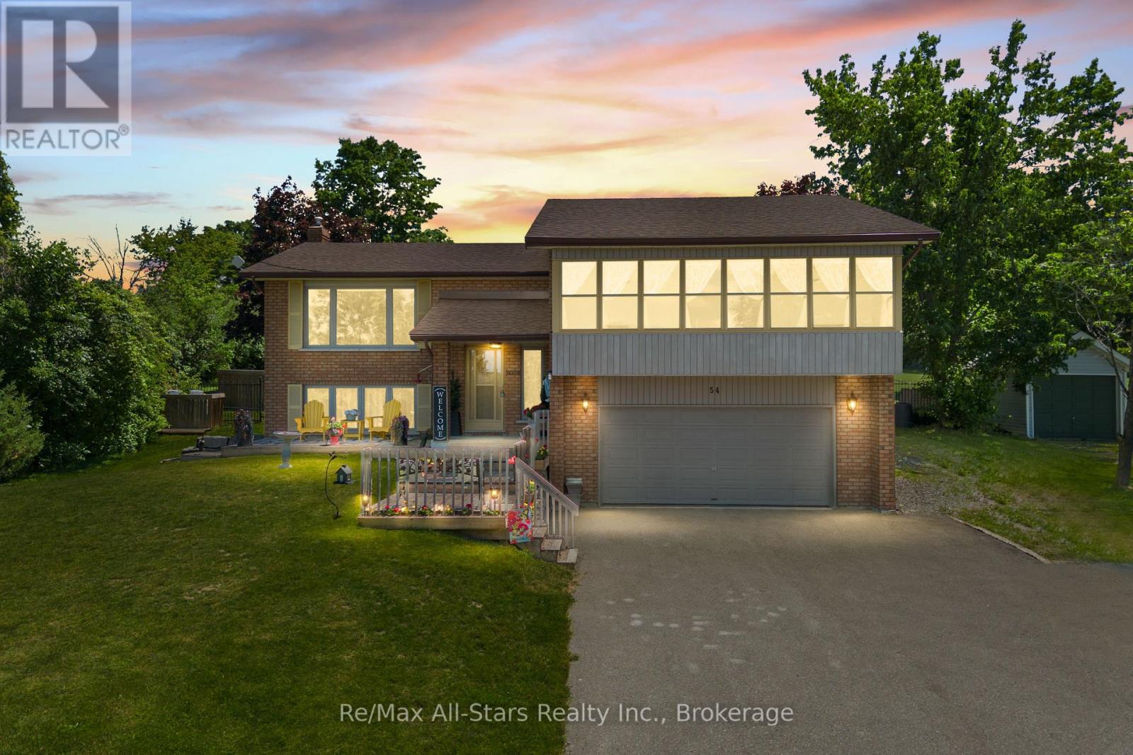 54 BLUEWATER AVENUE