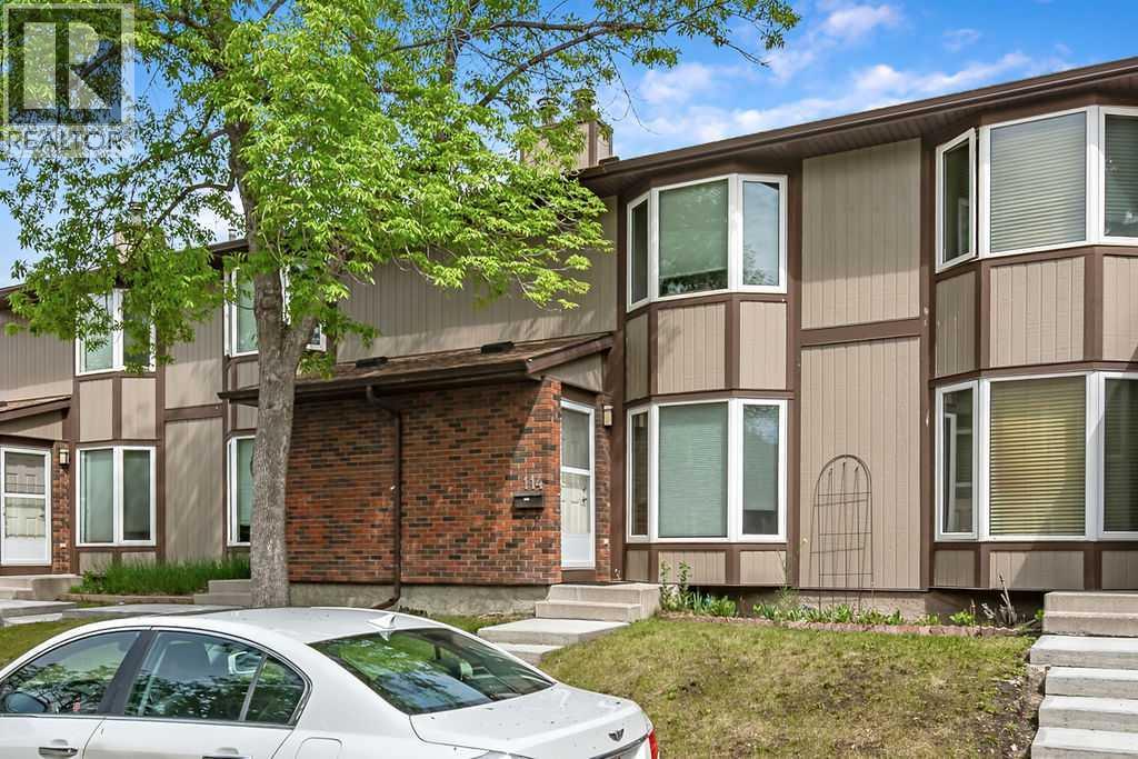 Row / Townhouse for Sale in 114, 6103 Madigan Drive NE|Calgary, Alberta T2A5K9