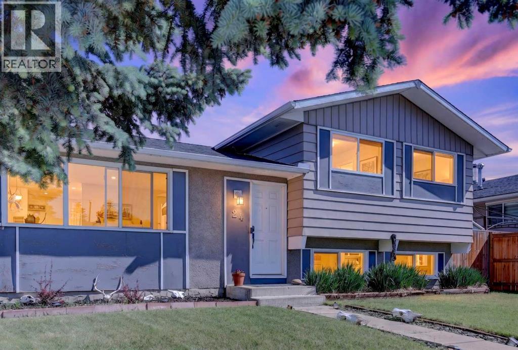 House for Sale in 24 Penworth Crescent SE|Calgary, Alberta T2A4C7