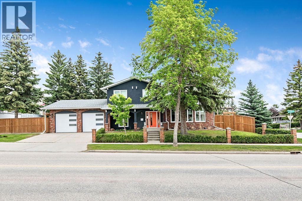 House for Sale in 263 Silvergrove Place NW|Calgary, Alberta T3B4T5 2