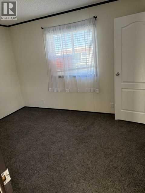 Mobile Home for Sale in 202, 1101 84 Street NE|Calgary, Alberta T2A7X2 4