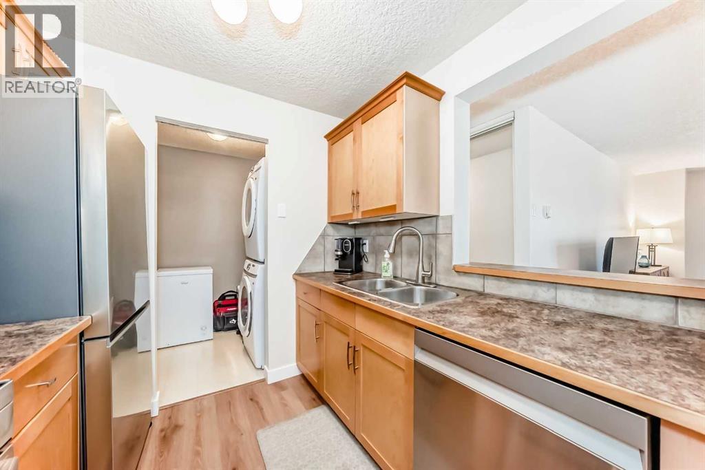 Apartment for Sale in 3207, 13045 6 Street SW|Calgary, Alberta T2W5H1 3