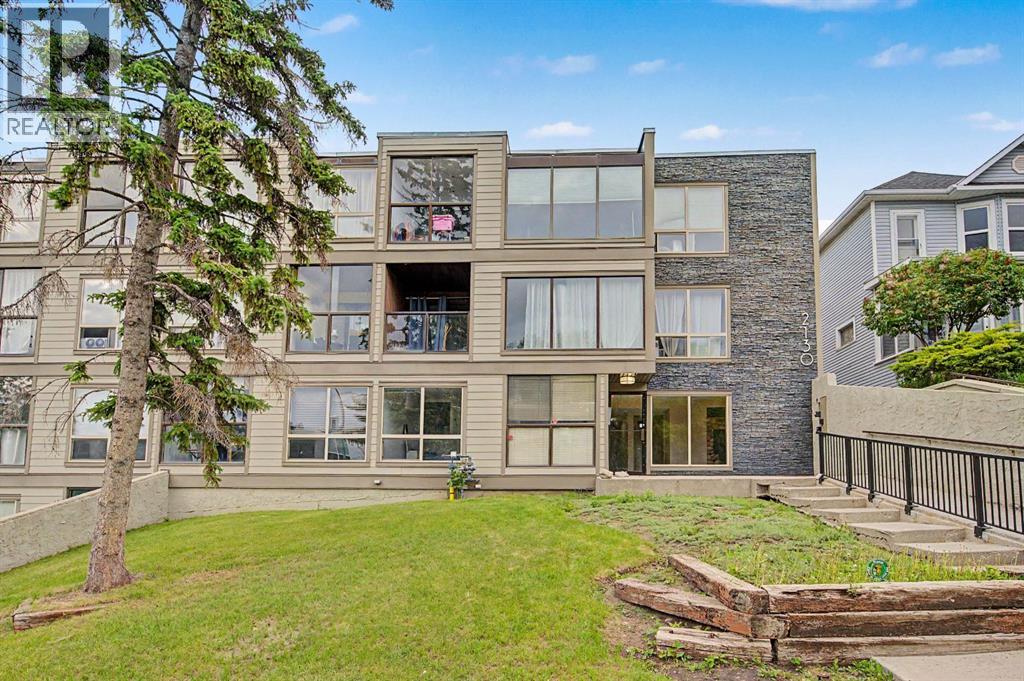 Apartment for Sale in 207, 2130 17 Street SW|Calgary, Alberta T2T4M4 2