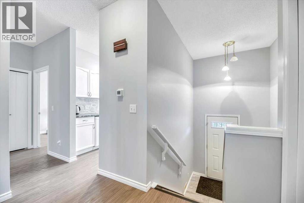 Duplex for Sale in 35, 72 Millside Drive SW|Calgary, Alberta T2Y2P9 5