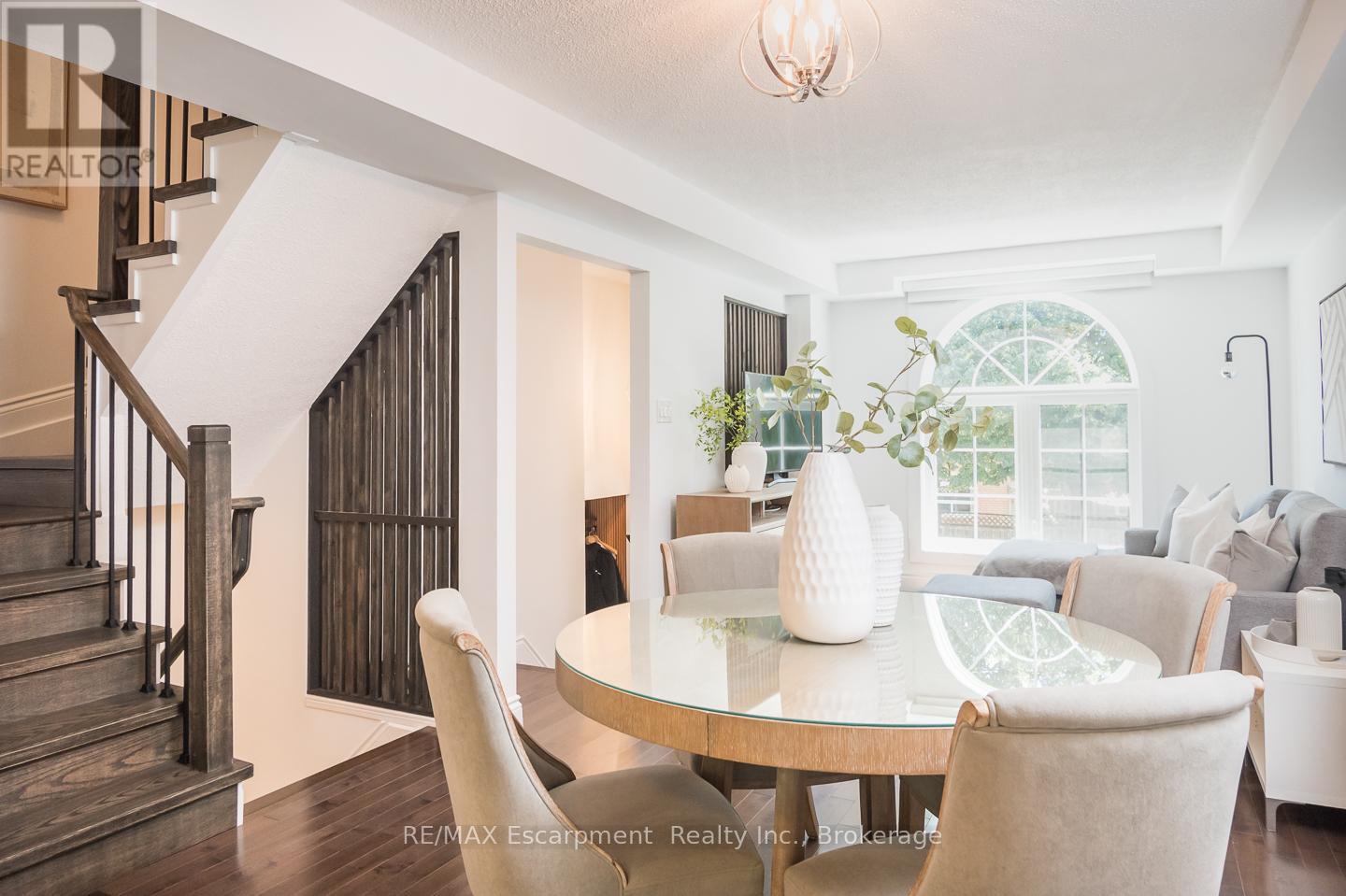 Row / Townhouse for Sale in 46 - 2350 BRITANNIA ROAD W|Mississauga (Streetsville), Ontario L5M6A7 3