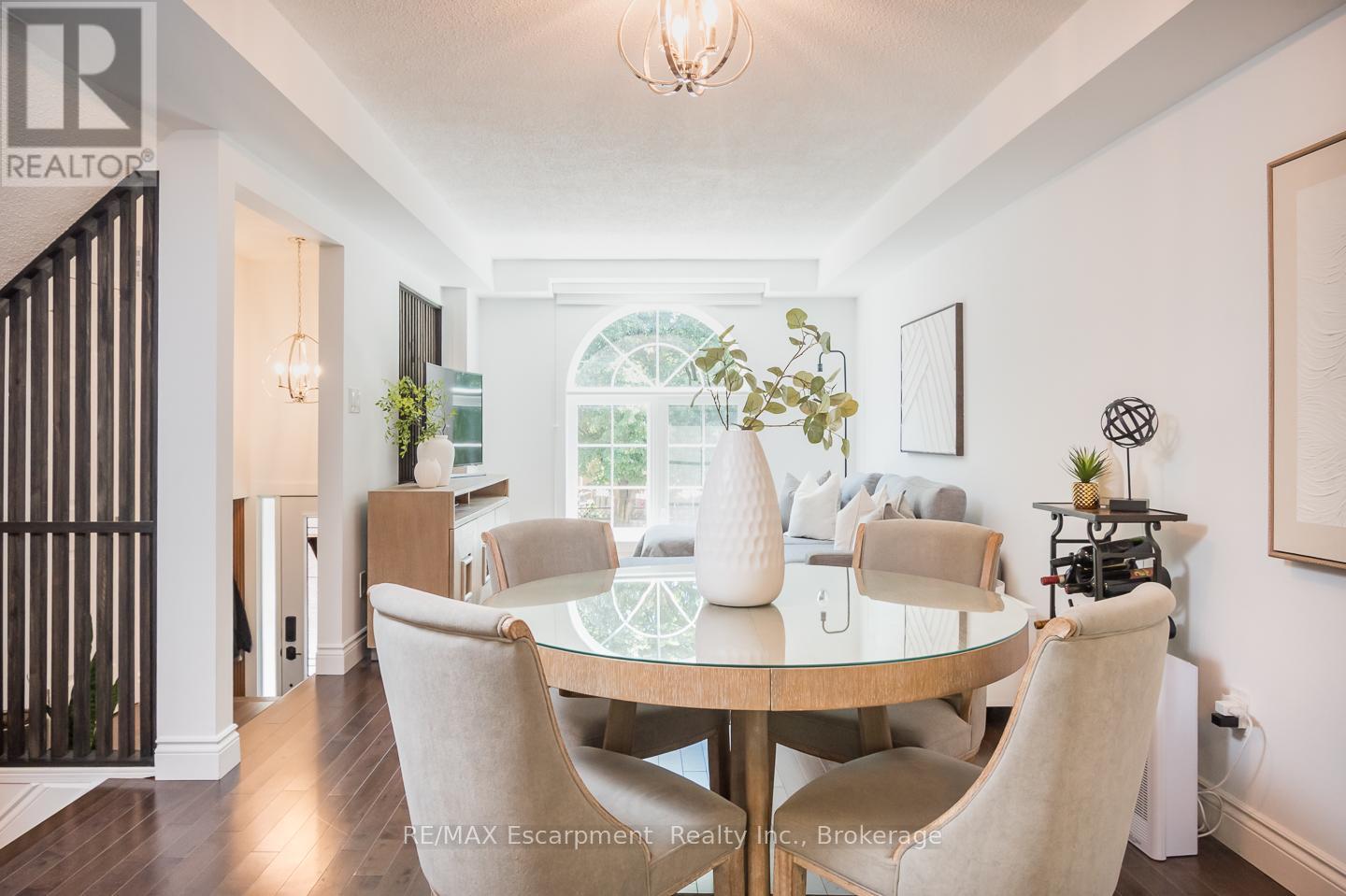 Row / Townhouse for Sale in 46 - 2350 BRITANNIA ROAD W|Mississauga (Streetsville), Ontario L5M6A7 5