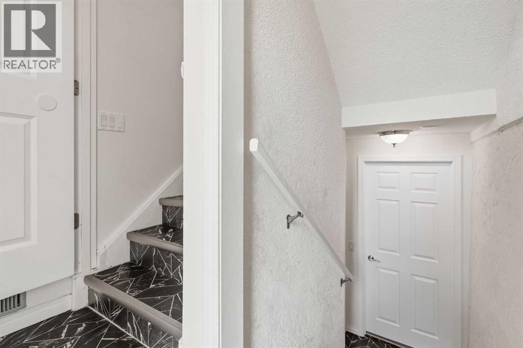 Row / Townhouse for Sale in 97, 6915 Ranchview Drive NW|Calgary, Alberta T3G1R8 3