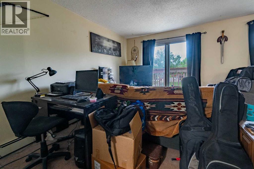 Apartment for Sale in 731, 11620 Elbow Drive SW|Calgary, Alberta T2W3L6 2