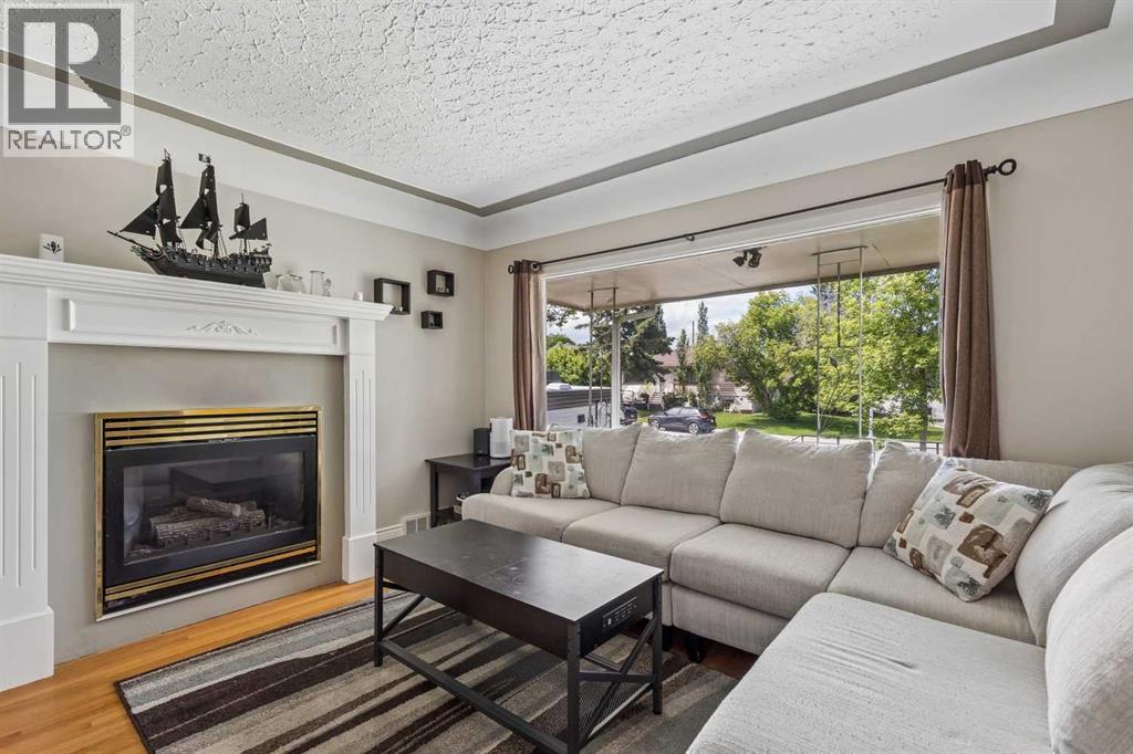 House for Sale in 1232 Danloe Street NE|Calgary, Alberta T2E8X6 4