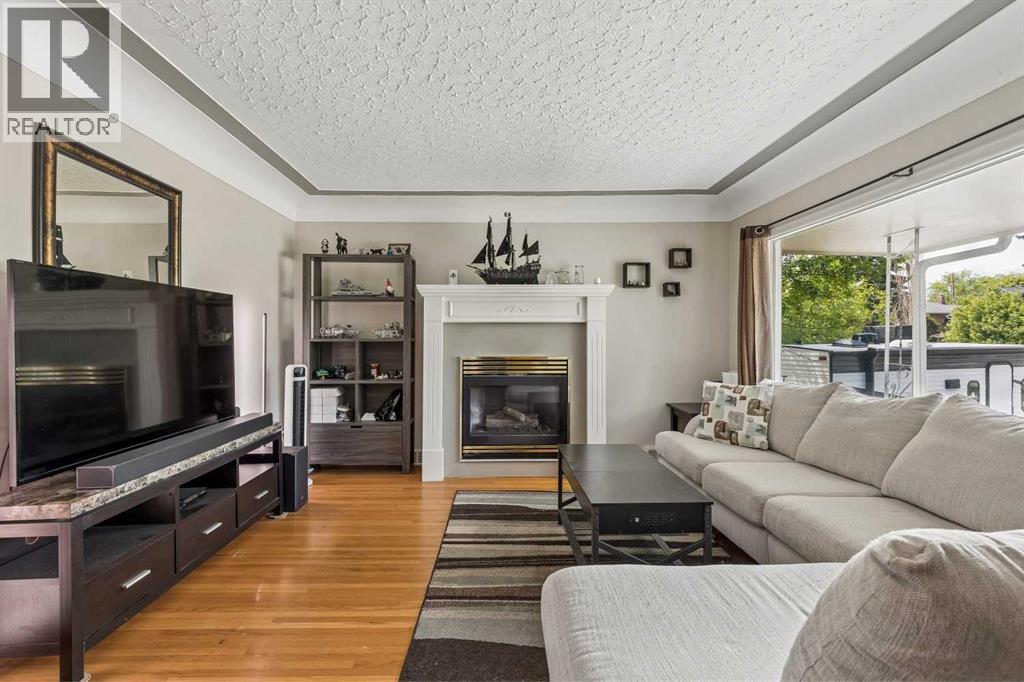 House for Sale in 1232 Danloe Street NE|Calgary, Alberta T2E8X6 3