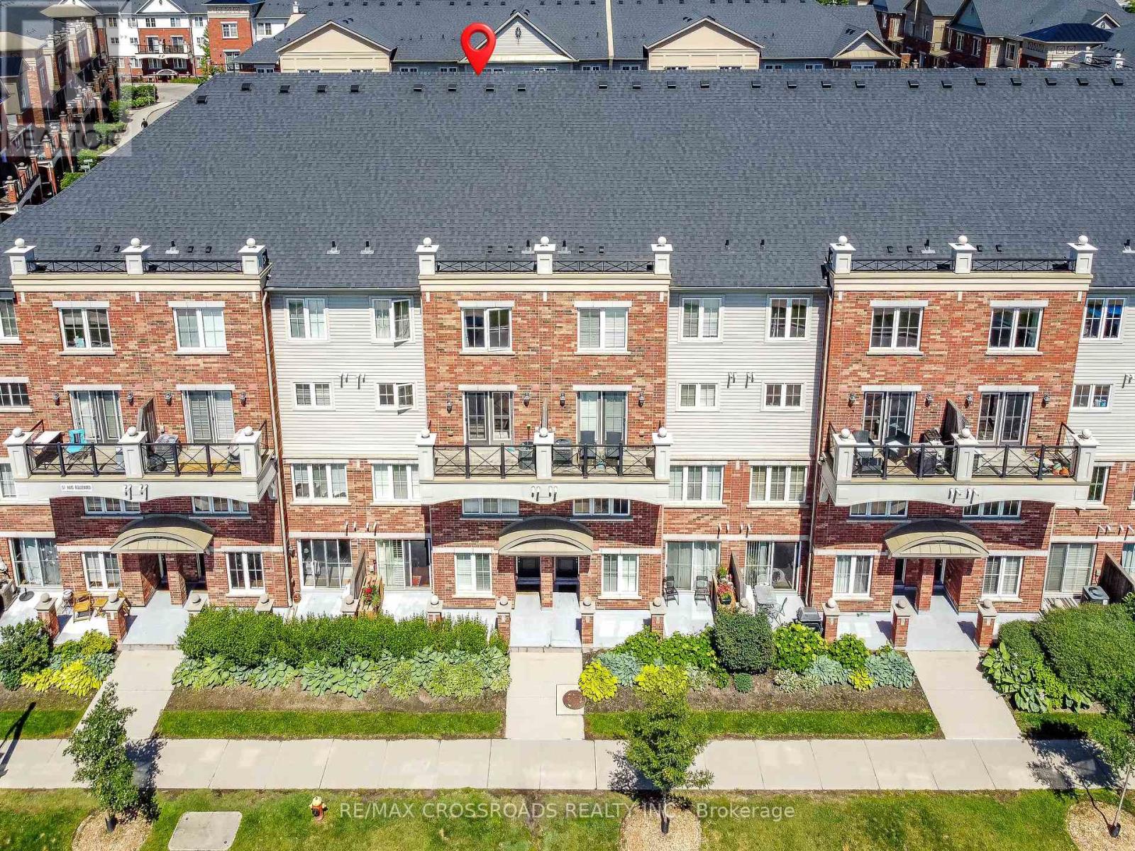 Row / Townhouse for Sale in 19 - 51 HAYS BOULEVARD|Oakville (RO River Oaks), Ontario L6H0J1 3