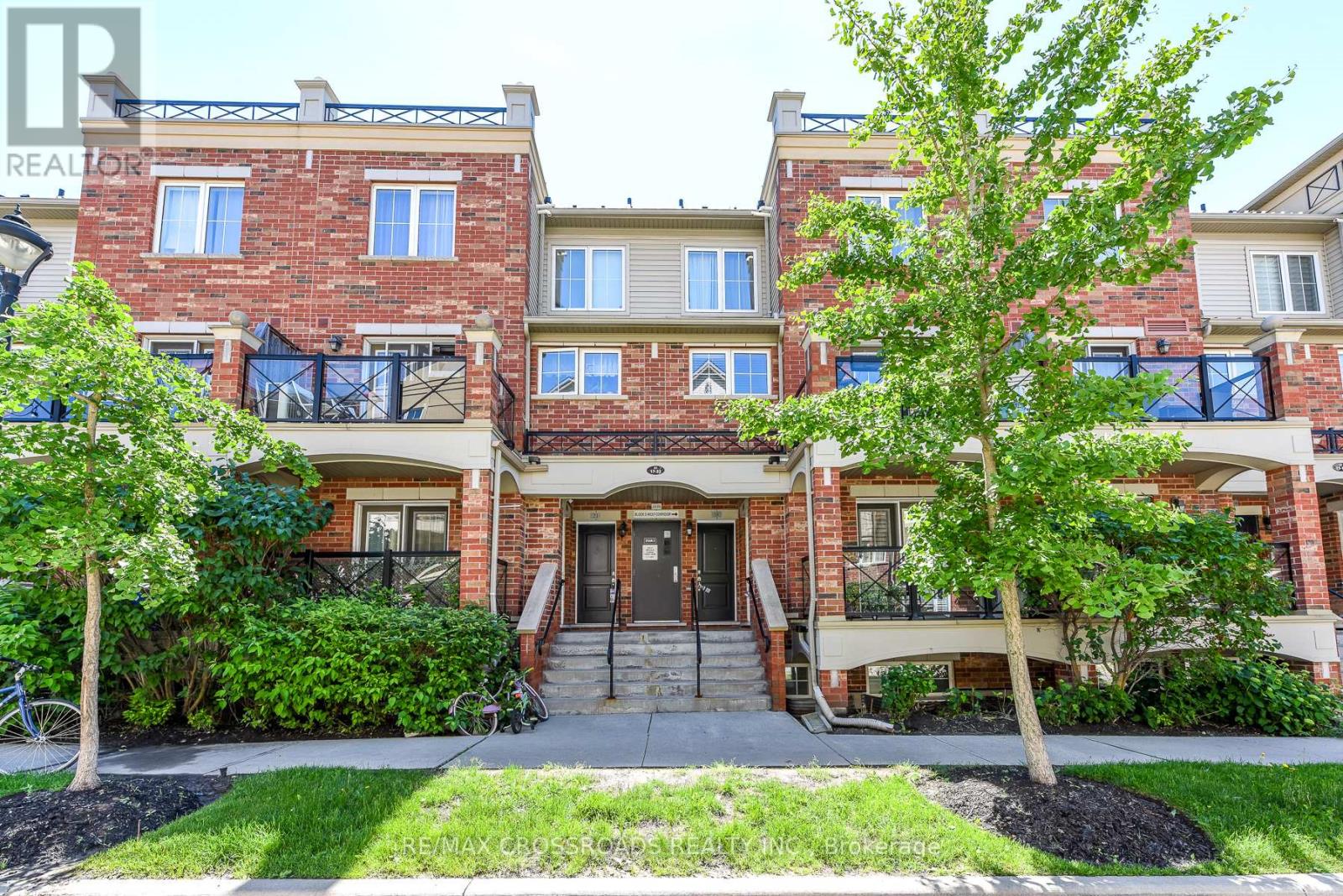 Row / Townhouse for Sale in 19 - 51 HAYS BOULEVARD|Oakville (RO River Oaks), Ontario L6H0J1 4