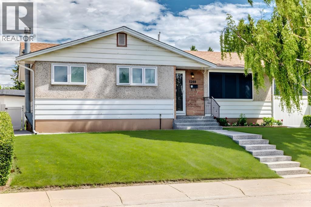 House for Sale in 1208 Mackid Road NE|Calgary, Alberta T2E6B1
