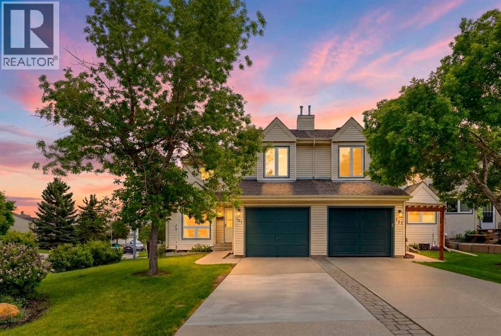 Row / Townhouse for Sale in 781 Sandringham Place NW|Calgary, Alberta T3K3Z1