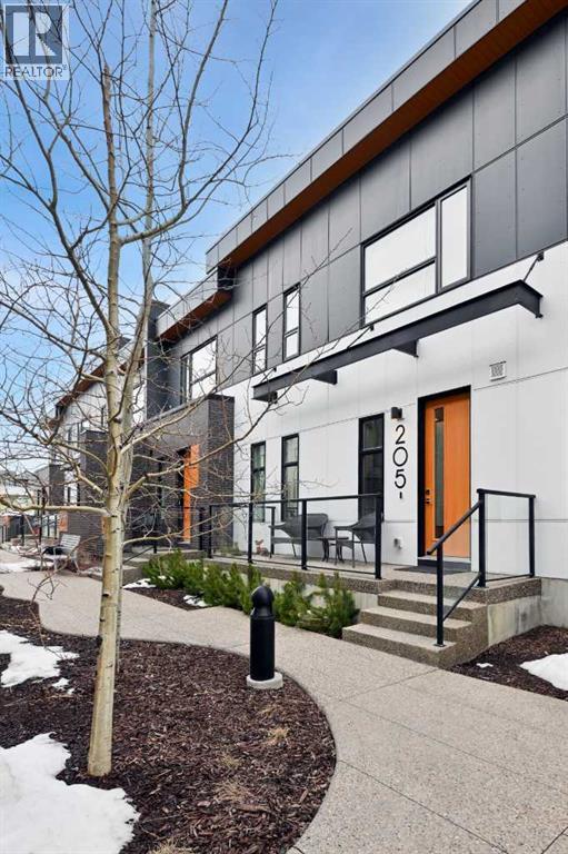 Row / Townhouse for Sale in 205, 830 78 Street SW|Calgary, Alberta T3H6B2