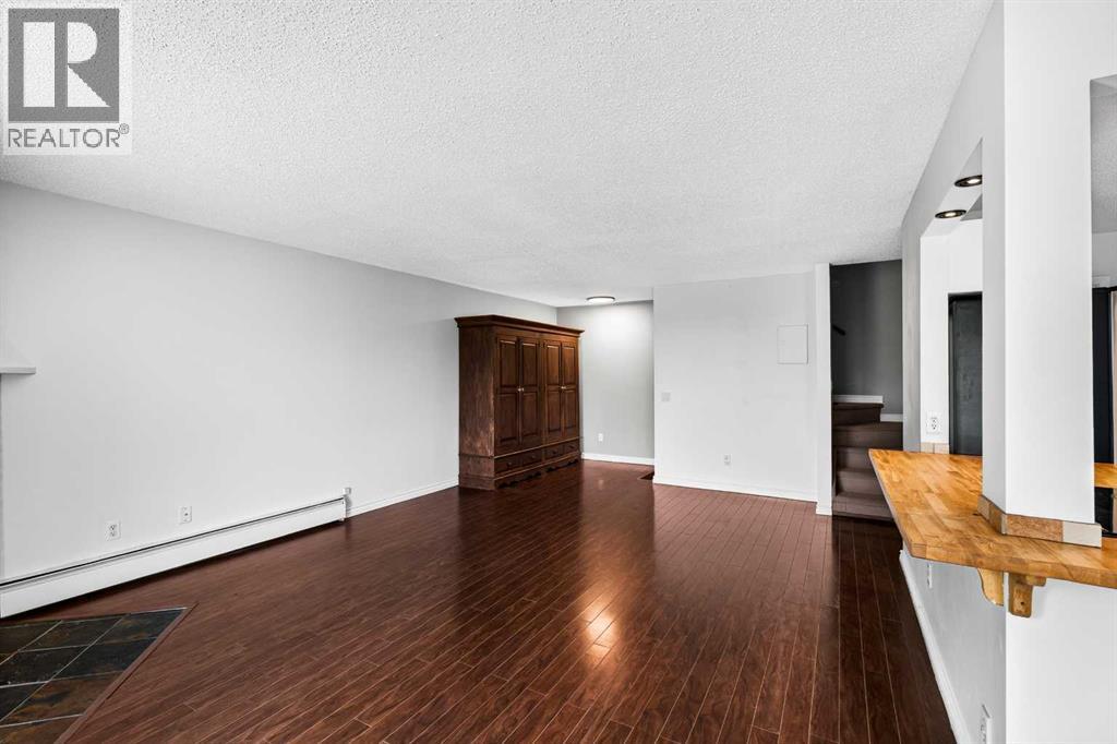 Apartment for Sale in 304, 1814 18 Street SW|Calgary, Alberta T2T4T1 5