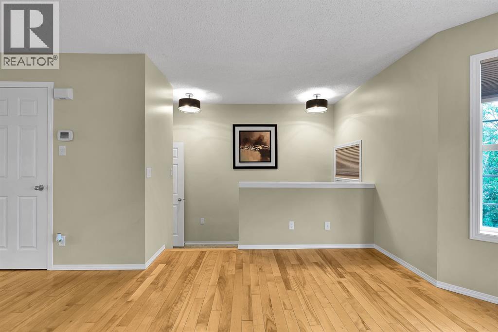 Row / Townhouse for Sale in 264 Tuscany Springs Boulevard NW|Calgary, Alberta T3L2R6 4